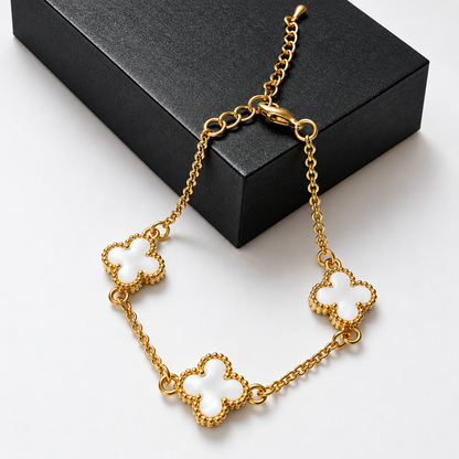 Clover Pendant